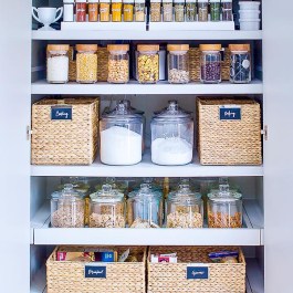 FOOD STORAGE AND ORGANIZERS ΑΠΟΘΗΚΕΥΣΗ ΚΑΙ ΟΡΓΑΝΩΣΗ ΤΡΟΦΙΜΩΝ